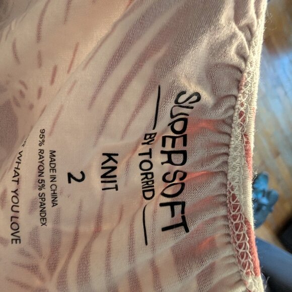 Flutter sleeve tank - Picture 2 of 3